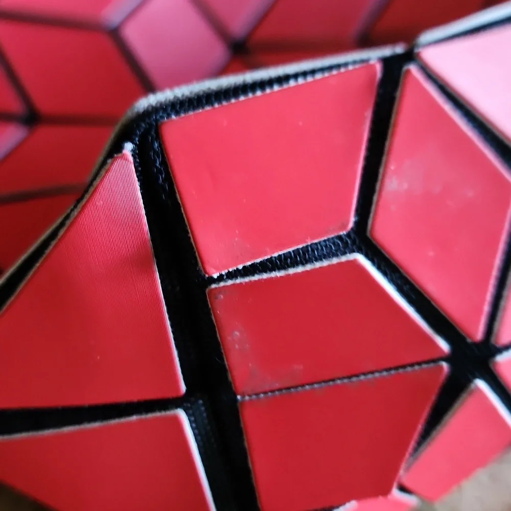 Patrizia Luca Geometric Red Hand Bag - Picture 7 of 16